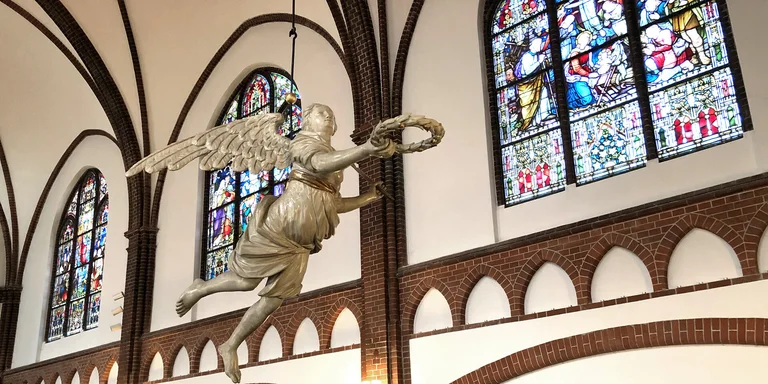 Taufengel in der St.-Lorenz-Kirche